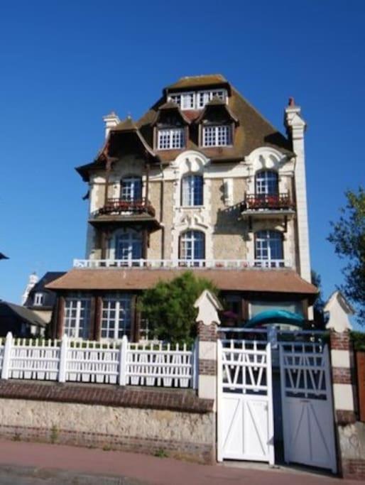 Les Embruns - Plein Ciel - Appartement 3Eme Etage Довил Екстериор снимка